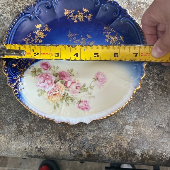 Speciality dish and salt and pepper shakers - Picture 5 of 5